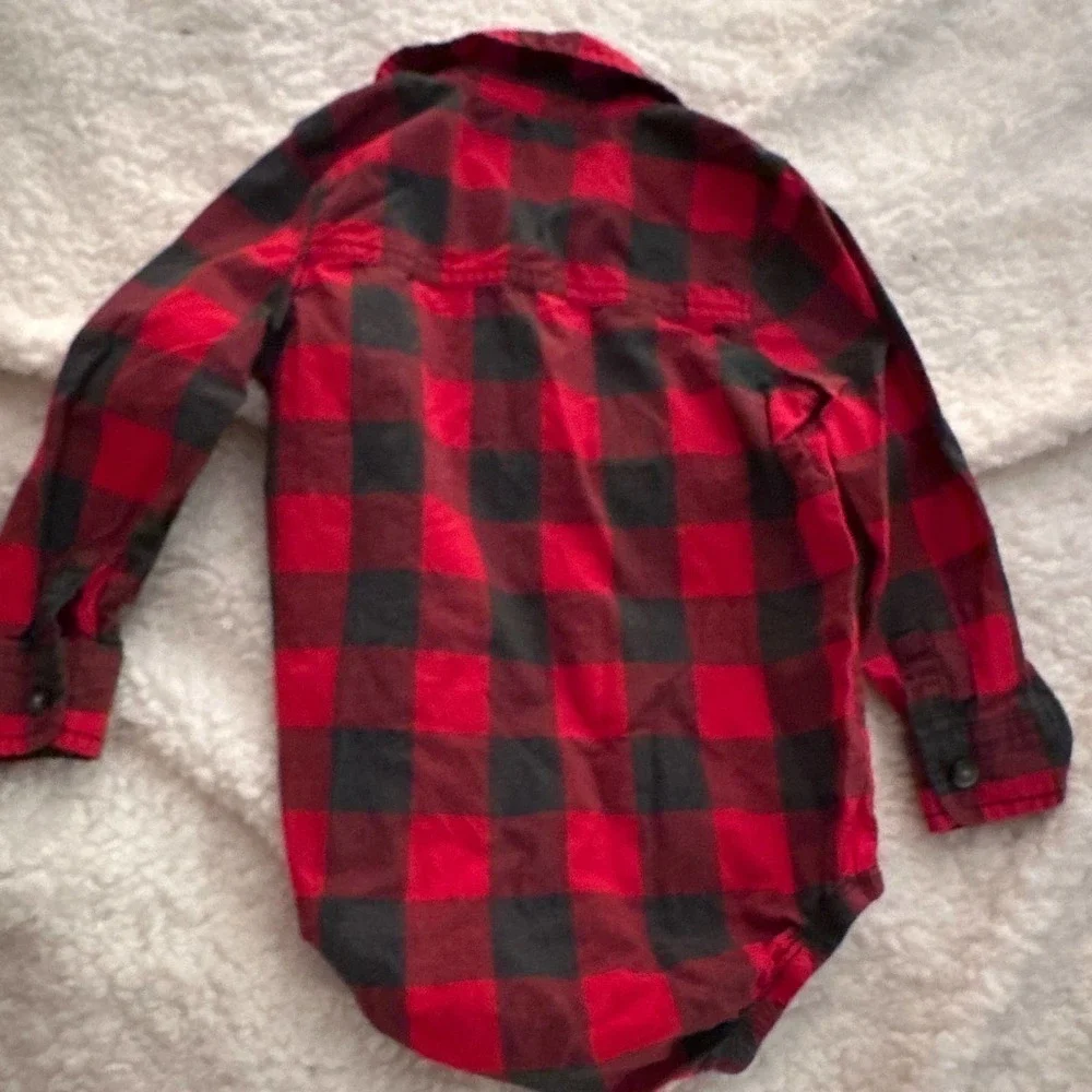Oshkosh B’Gosh onesie shirt